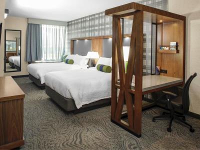 Hotel Springhill By Marriott 3*